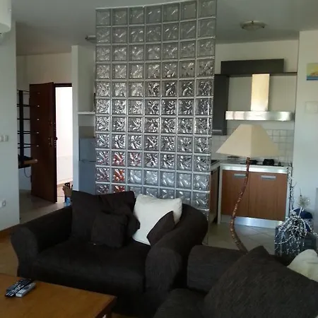 Apartment Latica *